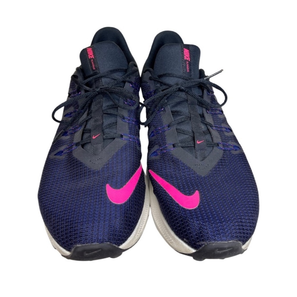 Nike Women's Quest AV8012-400 sneaker